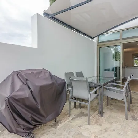 别墅 Isabella, Luxury With Heated Pool Ocean View In Adeje, Tenerife