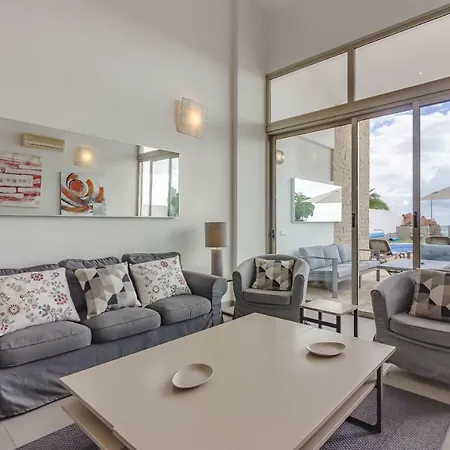 别墅 Isabella, Luxury With Heated Pool Ocean View In Adeje, Tenerife
