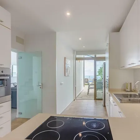 别墅 Isabella, Luxury With Heated Pool Ocean View In Adeje, Tenerife